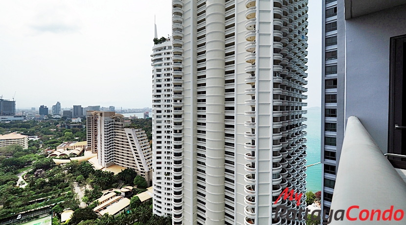 Zire Wong Amat Pattaya Condo For Sale - ZIR04