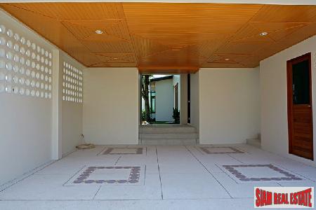Three-bedroom detached private villa in popular Rawai residential area