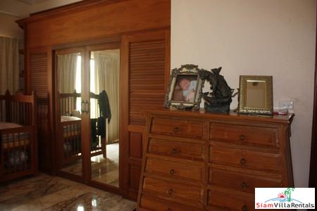 Three Bedroom Kamala House with a Communal Freeform Swimming Pool for Long Term Rent