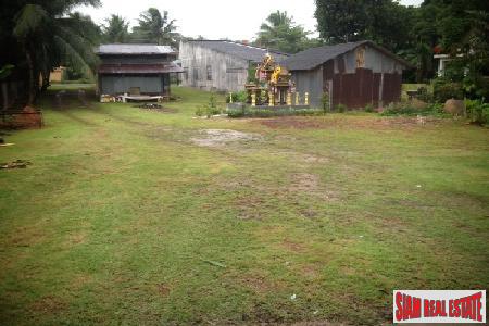 Two Bedroom House and Large Land Plot in Thalang Close to All Amenities-6