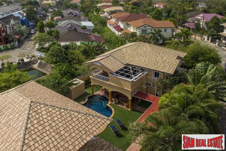 Land & House Park | Expansive 5-Bedroom Pool Villa in Chalong