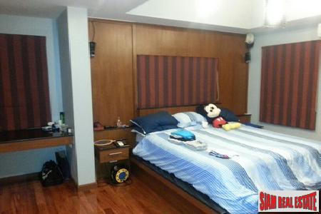 Land & House Park | Expansive 5-Bedroom Pool Villa in Chalong