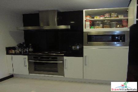 Chom Tawan | Spacious Elegant Three Bedroom Seaview Apartment in Layan