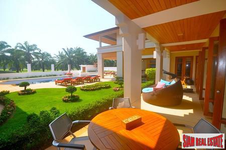 Loch Palm Villa | Luxury and Spacious House for Sale in Kathu