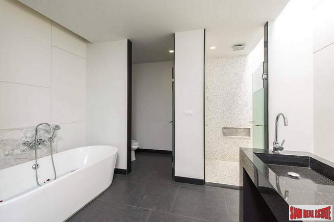 Modern Three-Bedroom Private Pool House for Sale in Pasak