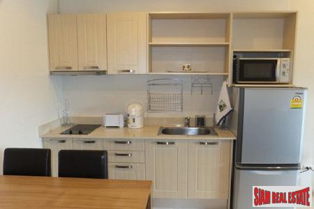 Karon Hill | Walk to the Beach from this Luxurious One Bedroom Sea View Condo for Sale-8