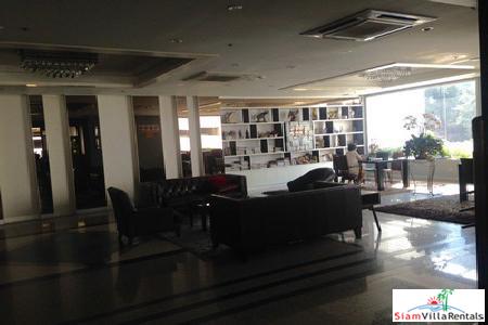 Witthayu Complex | Great Price Large Two Bedroom Condo near Chitlom-7