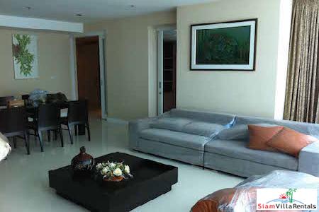 Athenee Residence | Very Large Luxury Three Bedroom Condo for Rent at Rajdamri BTS.