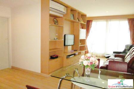 Excellent location 1 bed plus 1 working room in Sathorn. Life at Sathorn 10.
