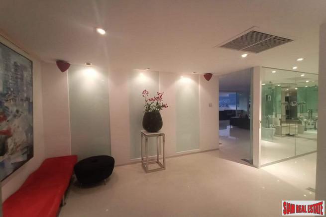 Andaman Beach Suites | Deluxe Modern Condo at World Famous Patong Beach, Phuket