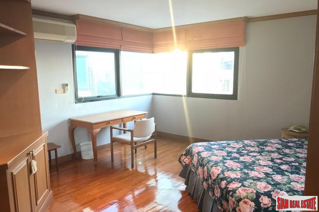 Sathorn Gardens | River and City Views from this Three Bedroom Condo for Rent at Sathorn, Bangkok-11