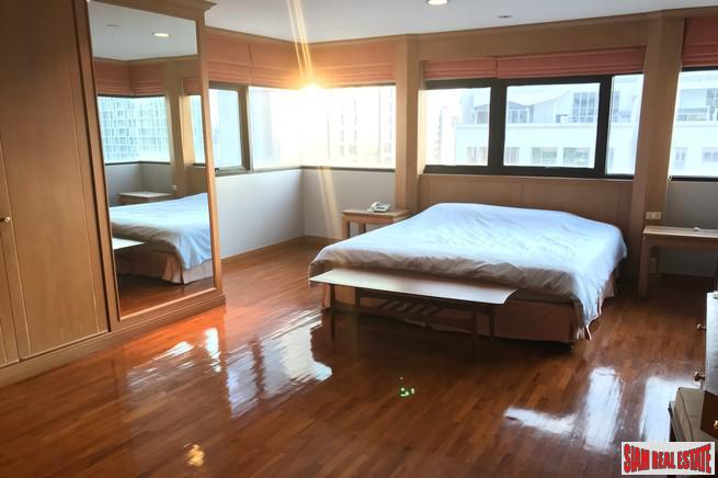 Sathorn Gardens | River and City Views from this Three Bedroom Condo for Rent at Sathorn, Bangkok-4