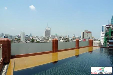 Manhattan Chit Lom | Spacious Living & City Views from this Two Bedroom Condo for Rent in Ratchathewii