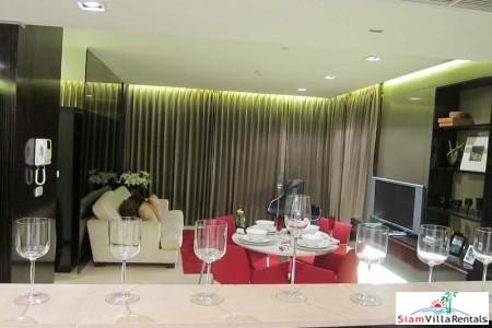 Manhattan Chit Lom | Spacious Living & City Views from this Two Bedroom Condo for Rent in Ratchathewii