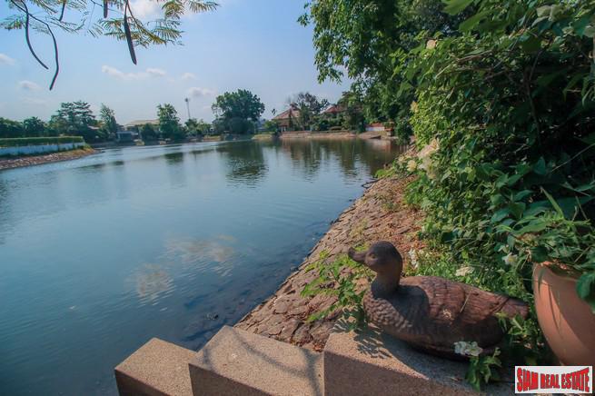 Lakeside Villa 1 | Modern Three Bedroom Home Surrounding in a Park-Like Setting, Bang Na, Bangkok-21