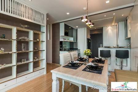 Skywalk Condo | Fantastic City Views from this Contemporary Two Bedroom Condo in Phra Khanong