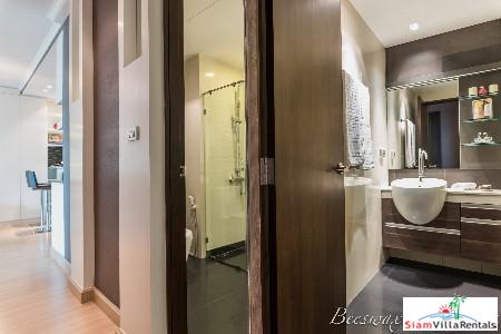 Skywalk Condo | Fantastic City Views from this Contemporary Two Bedroom Condo in Phra Khanong