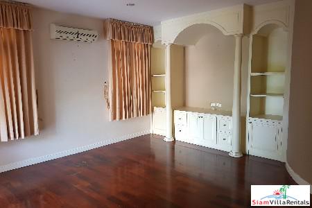 Windmill Village Bangna Golf Course | Extra Large Four Bedroom Home with Pool near the Airport-15