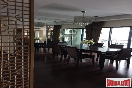Villa Sathorn Condominium