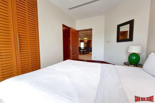 Layan Garden | Luxurious Three Bedroom Condo with Pool Access for Rent-11