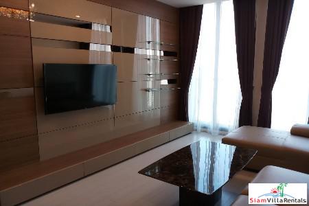 Noble Ploenchit | Contemporary and Spacious Two Bedroom Condo for Rent in Lumphini-4