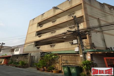 The Tropical Condominium