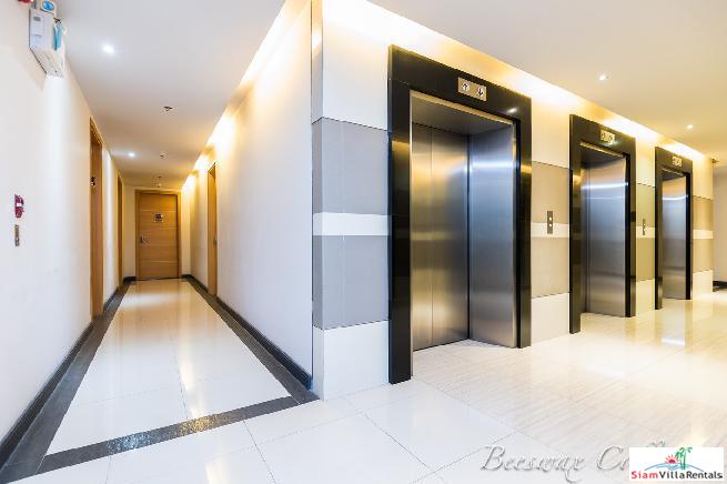 Circle Condominium | High Quality 1 Bed Condo for Rent with City Views on the 25th Floor
