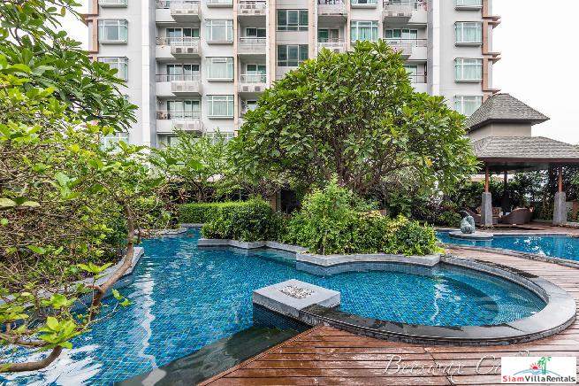 Circle Condominium | High Quality 1 Bed Condo for Rent with City Views on the 25th Floor