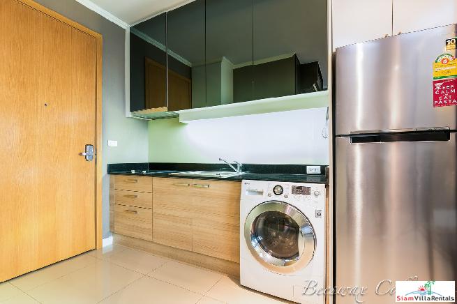 Circle Condominium | High Quality 1 Bed Condo for Rent with City Views on the 25th Floor