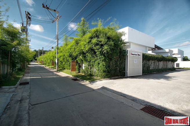 Seastone Villas | Private Corner House with Swimming Pool and Garden in Layan