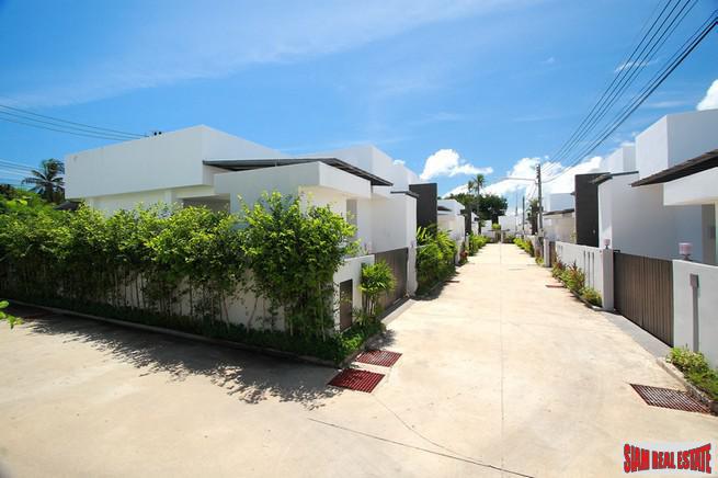 Seastone Villas | Private Corner House with Swimming Pool and Garden in Layan