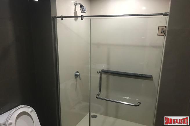 Siri On 8 | Convenient Two Bedroom Condo for Rent Located Near BTS Nana on Sukhumvit 8-8