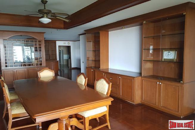 Bangkok House Ekamai 12 (Apartment)