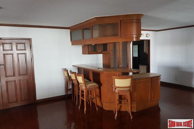 Bangkok House Ekamai 12 (Apartment)
