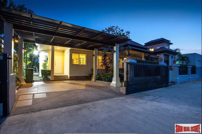 Large Private Four Bedroom Pool Villa Close to the Beach in Rawai