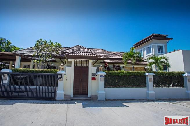 Large Private Four Bedroom Pool Villa Close to the Beach in Rawai