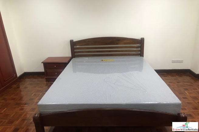 Rishi Court | Spacious 3 Bedroom, 3 Bath Apartment in Convenient Location Between Asoke & Nana BTS