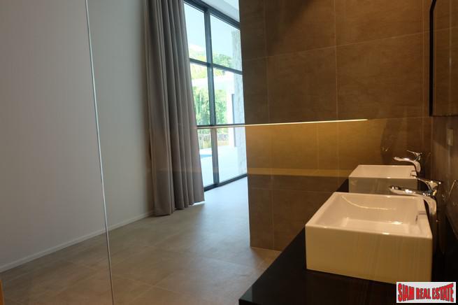 New Three Bedroom Single Storey Pool Villa in Central Rawai Location