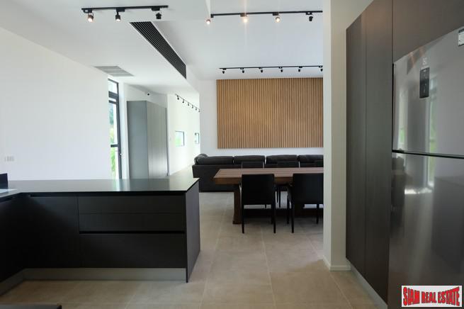 New Three Bedroom Single Storey Pool Villa in Central Rawai Location