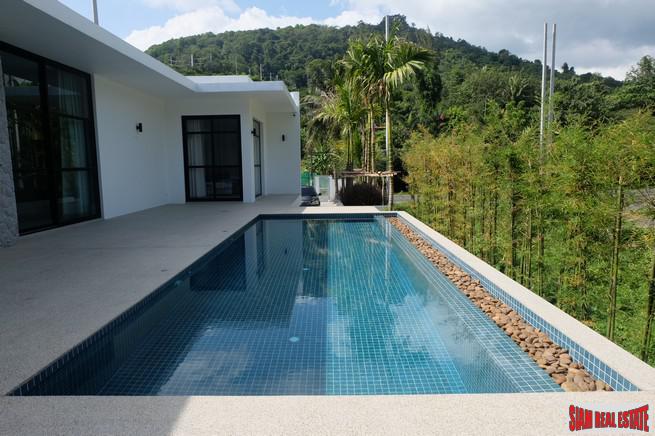 New Three Bedroom Single Storey Pool Villa in Central Rawai Location
