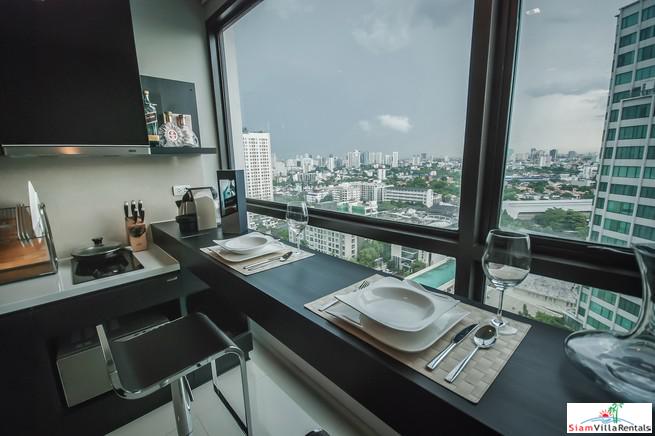 Rhythm Sukhumvit 44/1 | Spectacular City Views from this One Bedroom Condo in Phra Khanong