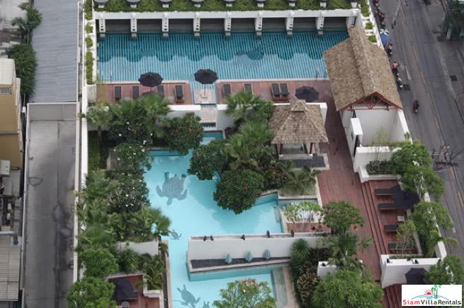 Athenee Residence | Spectacular City Views from this Three Bedroom Corner Condo in Phloen Chit