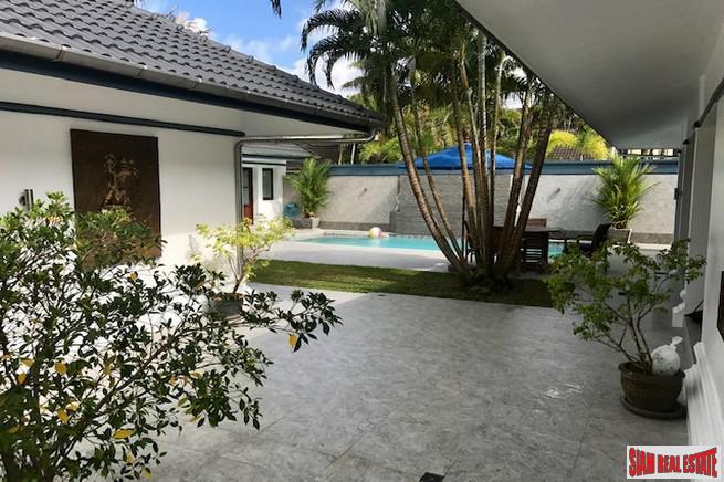 Loch Palm Cove | Large Courtyard Design Three Bedroom Pool Villa for Rent