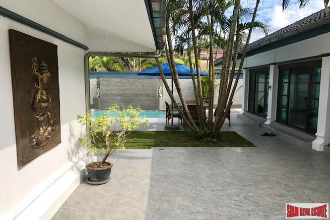 Loch Palm Cove | Large Courtyard Design Three Bedroom Pool Villa for Rent