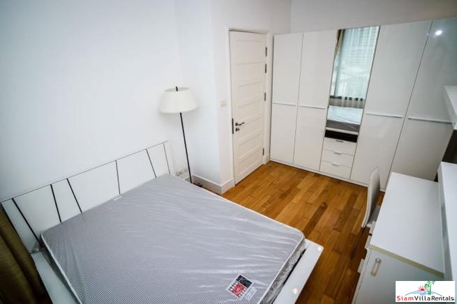 Aguston Sukhumvit 22 | Charming Deluxe Two Bedroom Condo with Extras and Pets Allowed in Phrom Phong-10