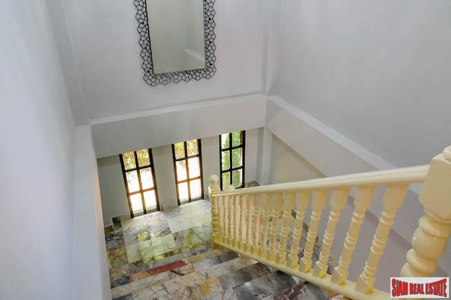 Luxurious Four-Bedroom Sea-View Pool Villa in Prestigious Yamu Estate