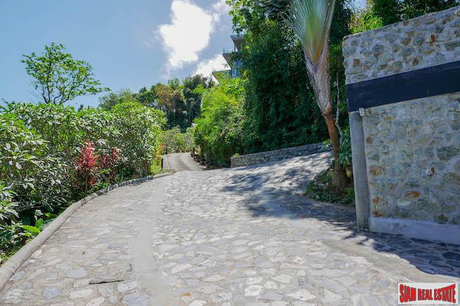 Luxurious Four-Bedroom Sea-View Pool Villa in Prestigious Yamu Estate