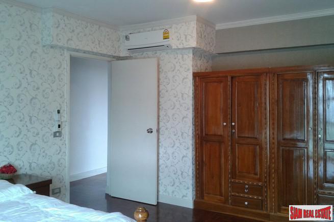 Riviera 3 Condominium