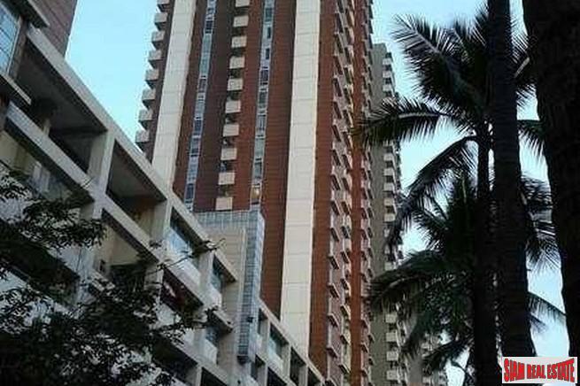 Lake View Condominium | Large 2 Bed Lake View Condo at Nonthaburi