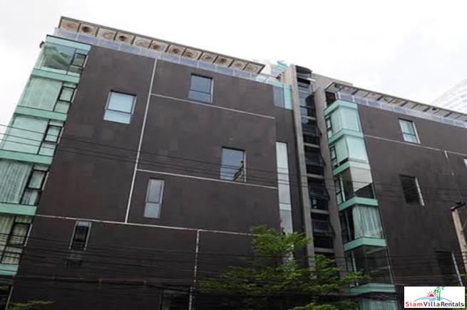 Quad Silom | Large Classy One Bedroom Condo with Extras for Rent in Chong Nonsi